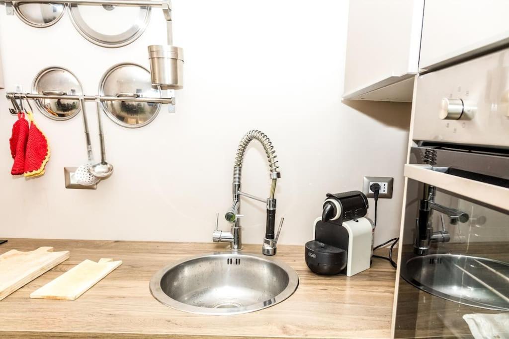 Apartment Raphi's Flat In Trastevere - The Heart Of