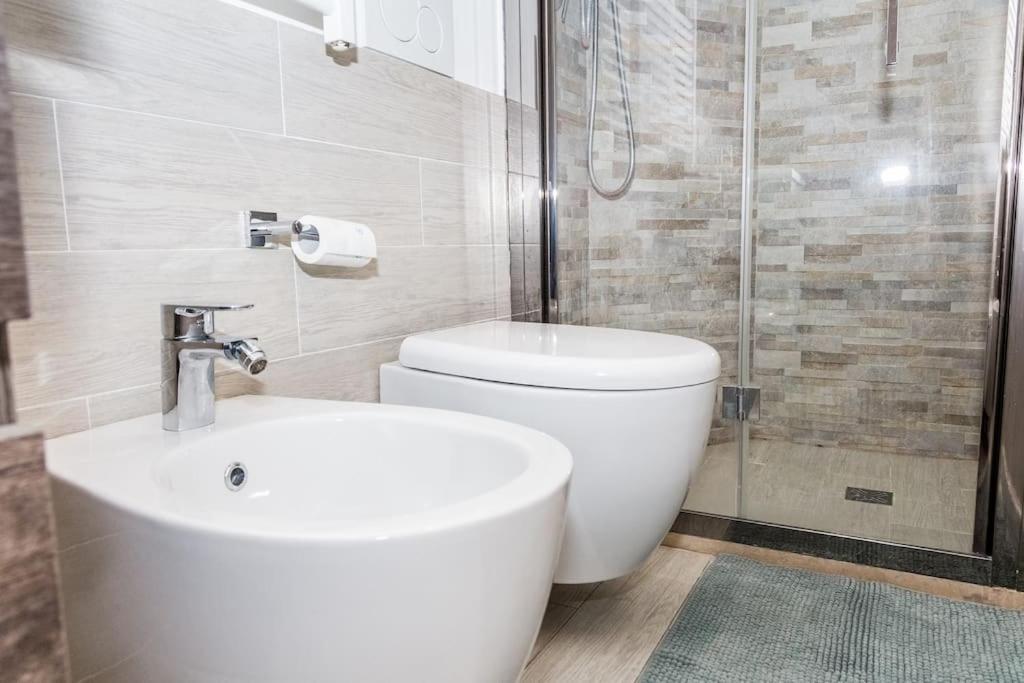 Raphi's Flat In Trastevere - The Heart Of Apartment